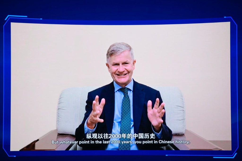聯(lián)合國前副秘書長、歐盟-亞洲中心主席埃里克·索爾海姆：人工智能、大數(shù)據(jù)、5G與可再生能源的相互融合